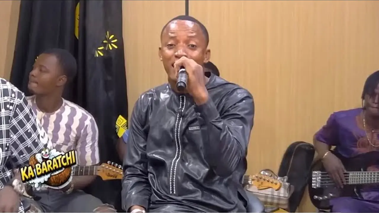 KA BARA TCHI : ARTISTE OUSMANE DIAKITÉ