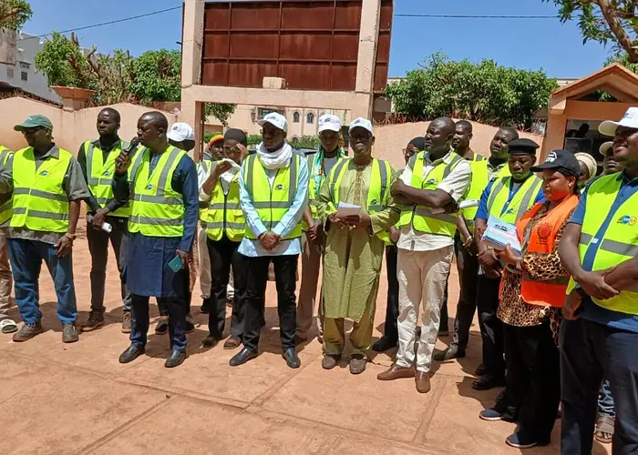 Travaux d’aménagement en 2×2 voies de la Section Bamako-Koulouba-Kati :  Une caravane de sensibilisation de l’ANASER a sillonné le tronçon pendant 3 jours