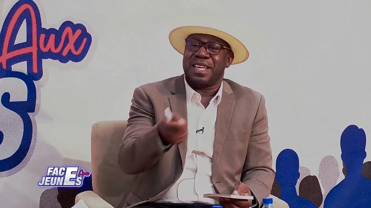 FACE AUX JEUNES AVEC LE DIRECTEUR DE RENOUVEAU TV
