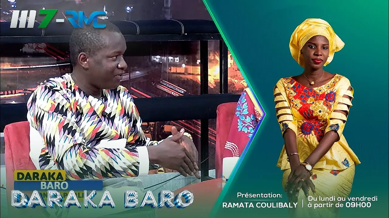 DARAKA BARO POSE LE DEBAT SUR L'IMPACT DU TELEPHONE DANS LE COUPLE
