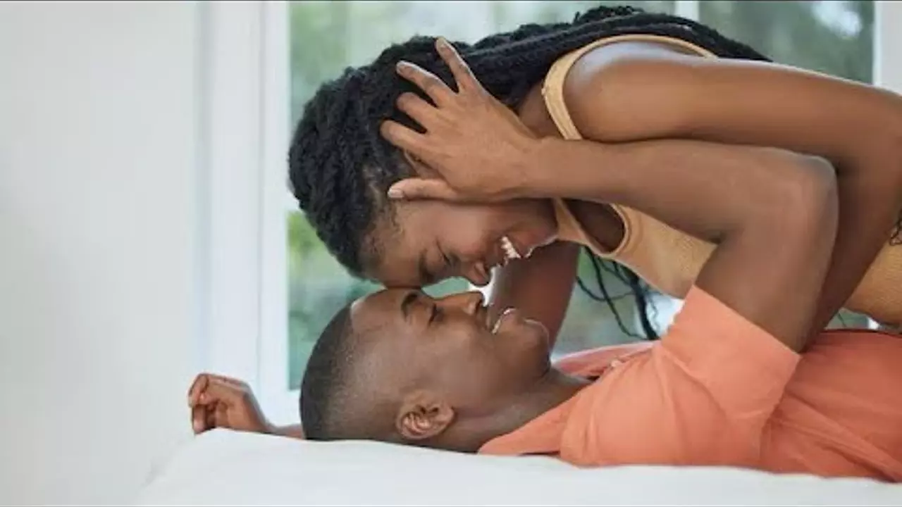 DARAKA DUMAN S’INTÉRESSE AUX MANQUES D’AFFECTIONS DES MARIÉES