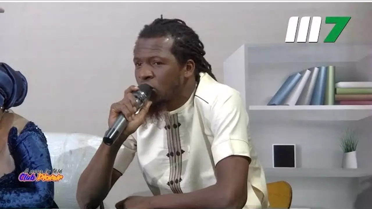 CLUB PLAISIR AVEC LE COMÉDIEN PAPOU