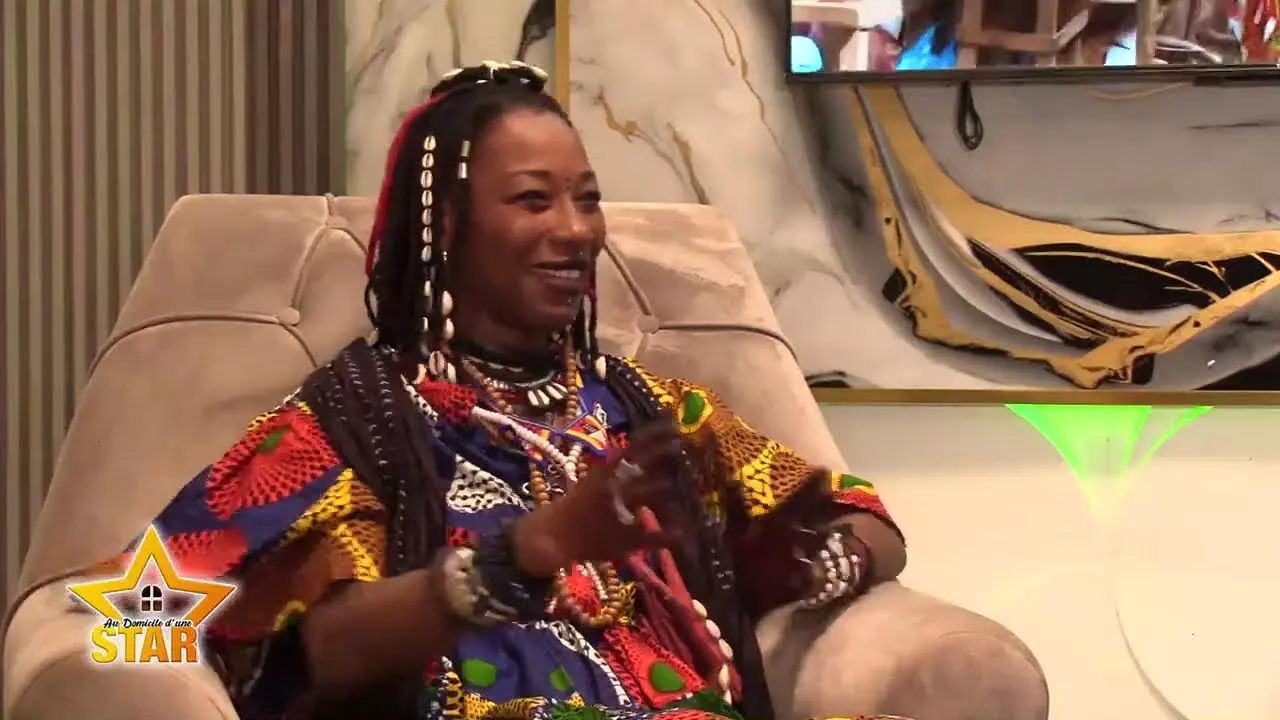 AU DOMICILE D'UNE STAR AVEC FATOUMATA DIAWARA DITE SIYA