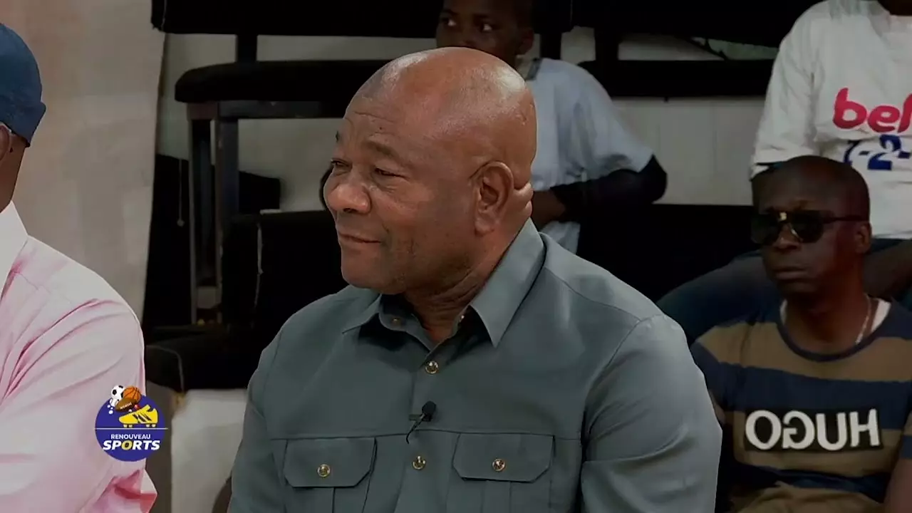 RENOUVEAU SPORT AVEC LE STAFF TECHNIQUE DU STADE MALIEN