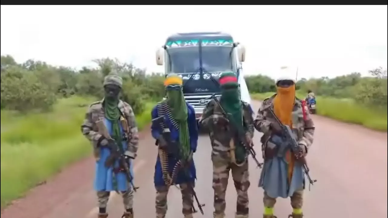 7/7 DÉCORTIQUE LA NOUVELLE STRATÉGIE DE COMMUNICATION DES TERRORISTES