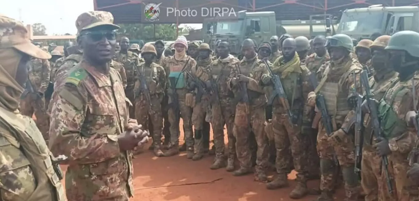 Secteur 4 de l’opération Dougoukoloko : Le commandant en chef, Abdoulaye Coulibaly, visite les postes de Dinagourou et Mondoro