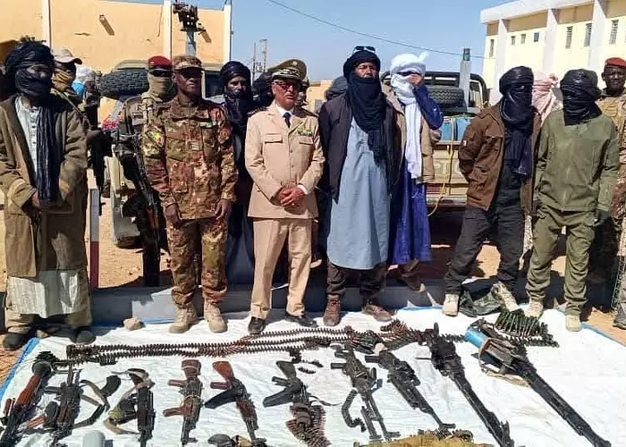 Kidal : Une dizaine de combattants du FLA déposent les armes