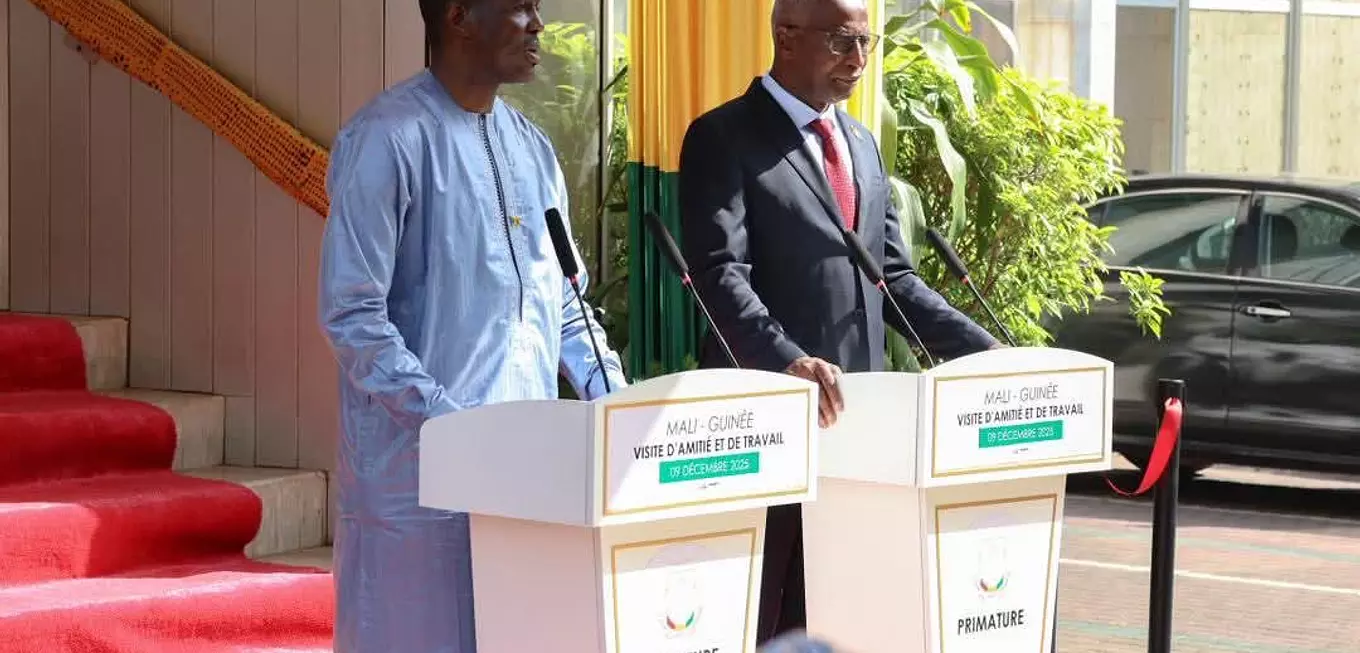 Le Premier ministre Abdoulaye Maiga en visite à Conakry : « Bamako n’a jamais été menacée par les groupes terroristes »