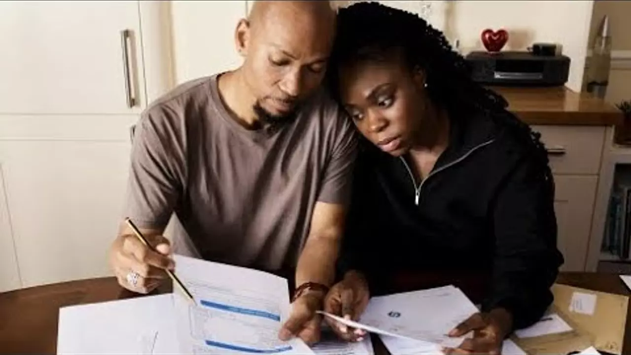 BIKODO CHERCHE À SAVOIR SI LA FEMME DOIT-ELLE S’IMPLIQUER DANS LA GESTION FINANCIÈRE DE SON MARI?